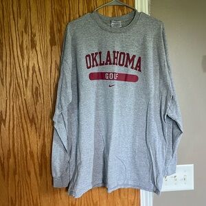 Nike Oklahoma Sooner long sleeve golf shirt.  Mens XL.